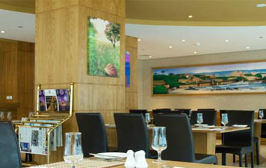 Ресторан отеля Byblos Hotel Dubai 4*