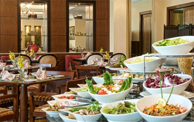 Ресторан отеля City Seasons Suites Dubai 4*