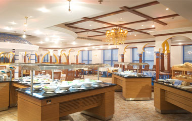 Ресторан отеля Coral Deira Dubai 4*