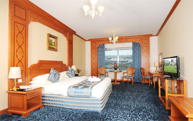 Номер отеля Emirates Concorde Hotel & Suites 5*