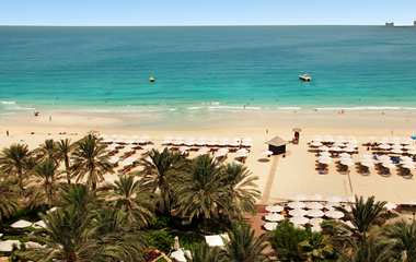 Пляж отеля Hilton Dubai Jumeirah Resort 5*
