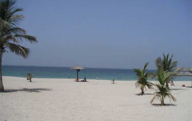 Пляж отеля Landmark Hotel Riqqa 4*