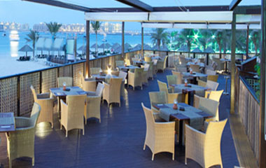 Ресторан отеля Le Meridien Mina Seyahi Beach Resort and Marina 5*