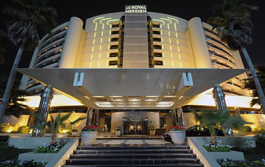 Отель Le Royal Meridien Beach Resort and Spa 5*