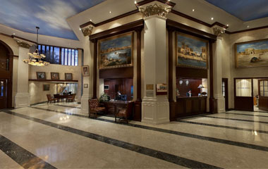 Отель Metropolitan Hotel 4*