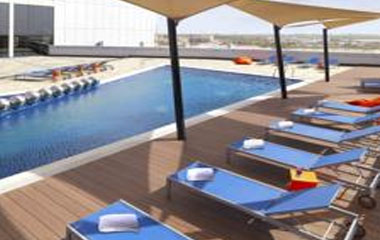 Отель Radisson Blu Hotel Dubai Downtown 4*