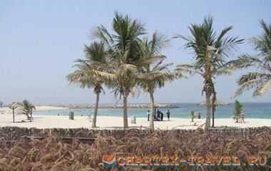 Пляж отеля Sheraton Dubai Creek Hotel & Towers 5*