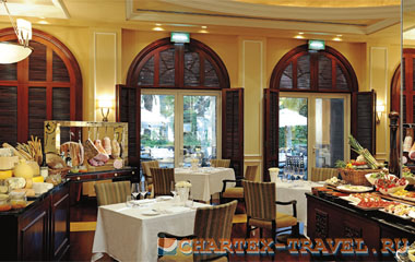 Ресторан отеля The Ritz-Carlton, Dubai 5*