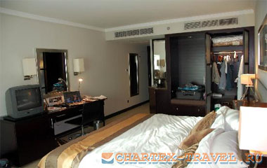 Номер отеля Traders Hotel, Dubai by Shangri-La 4*
