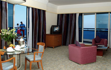 Номер отеля Le Meridien Al Aqah Beach Resort 5*