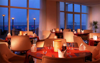 Ресторан отеля Radisson Blu Resort Fujairah 5*