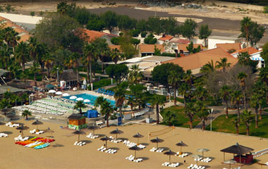 Отель Sandy Beach Hotel and Resort 3*