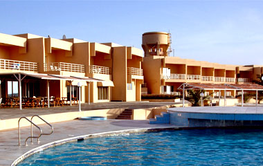 Отель Golden Beach Motel 3*