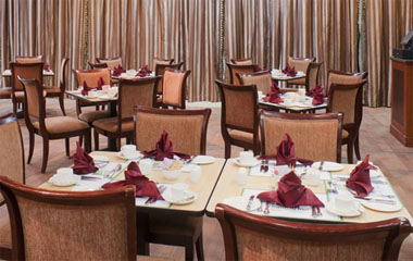 Ресторан отеля Holiday Inn Sharjah 4*
