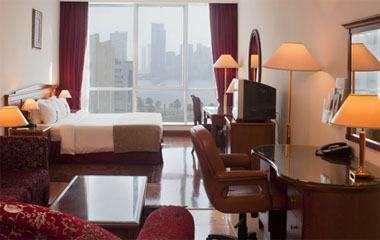 Номер отеля Holiday Inn Sharjah 4*