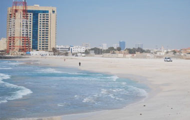 Пляж отеля Lords Beach Hotel Sharjah 4*