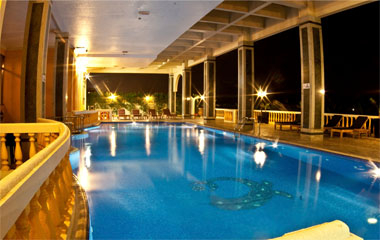 Отель Royal Beach Resort & Spa 5*