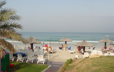 Пляж отеля Sharjah Rotana Hotel 4*